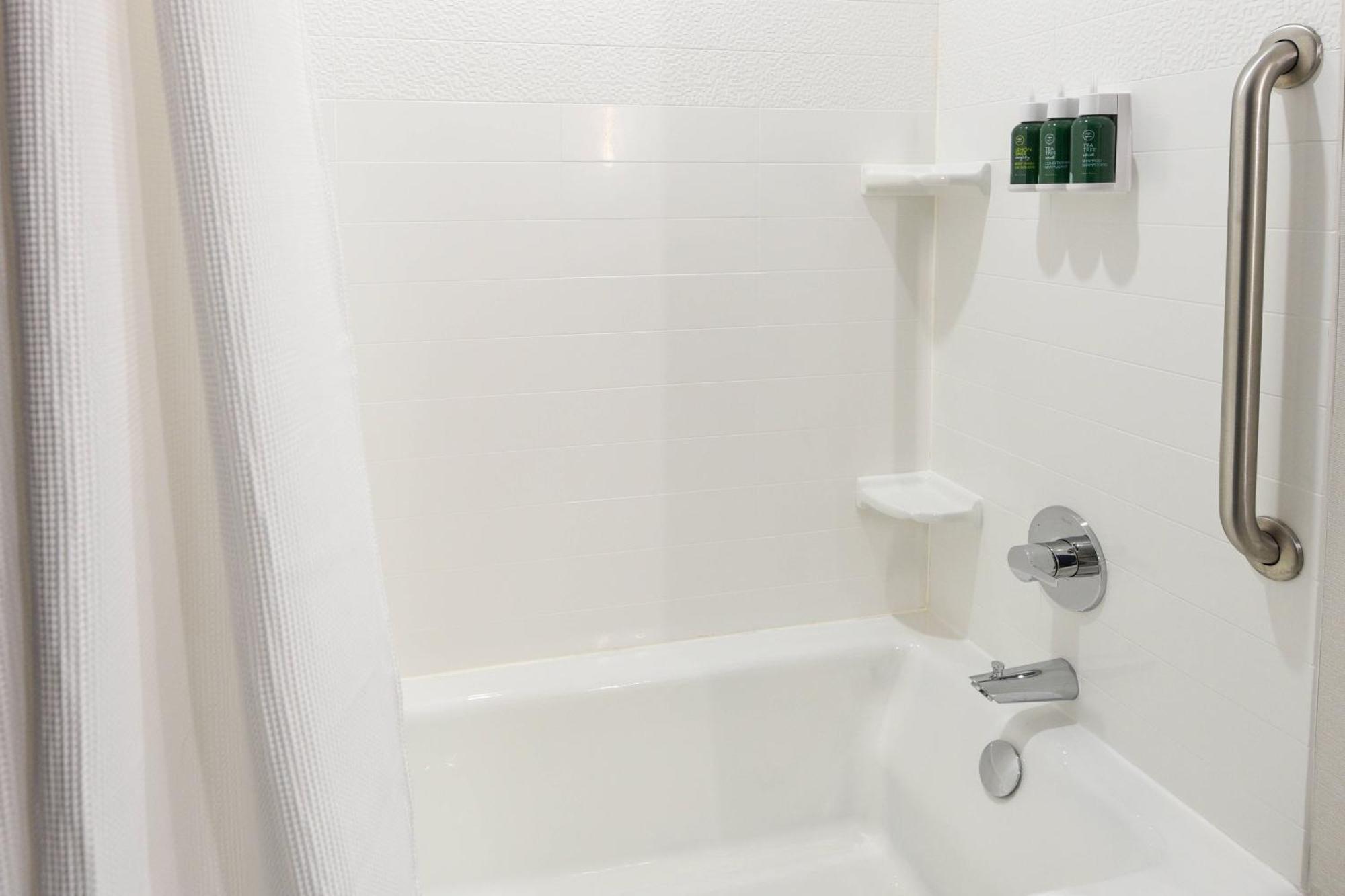 Fairfield Inn & Suites Ontario Rancho Cucamonga Dış mekan fotoğraf