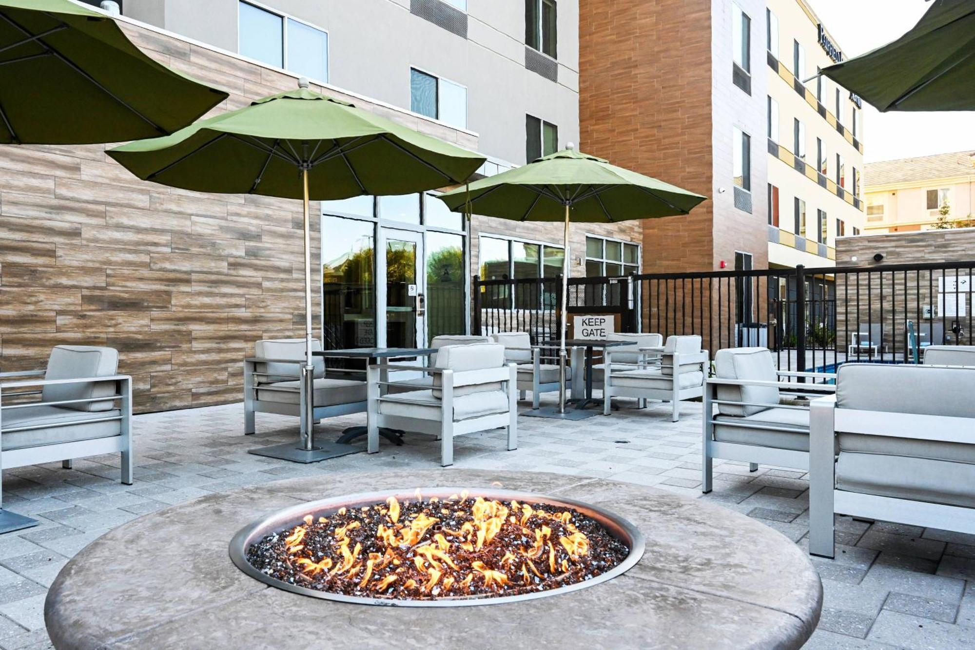 Fairfield Inn & Suites Ontario Rancho Cucamonga Dış mekan fotoğraf