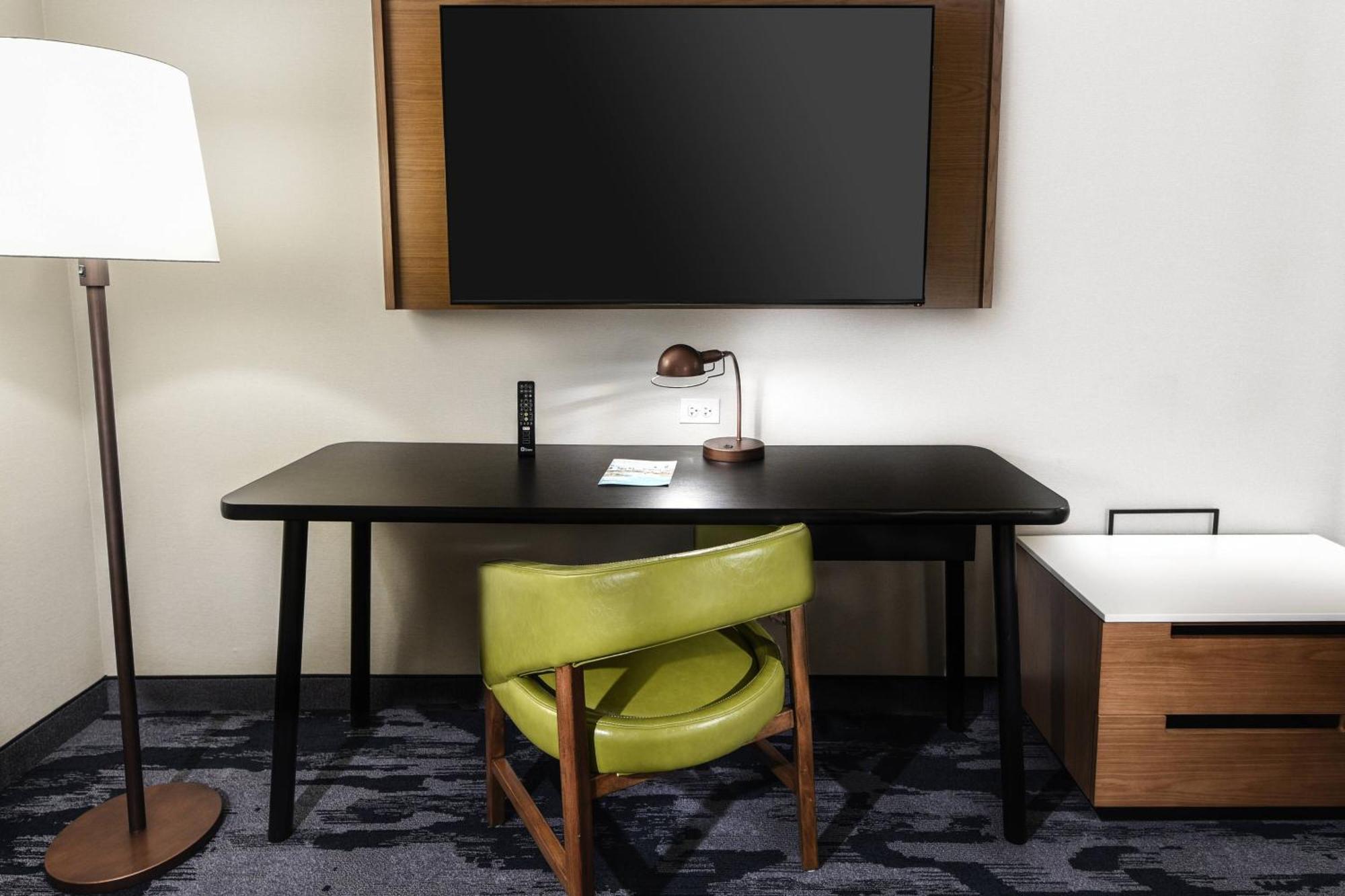 Fairfield Inn & Suites Ontario Rancho Cucamonga Dış mekan fotoğraf